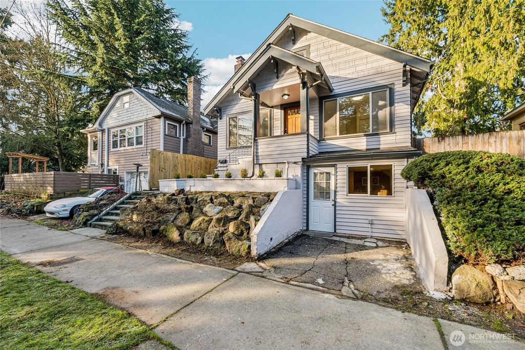Photo of 5607 5th Avenue NE, Seattle, WA 98105 (MLS # 2470394)