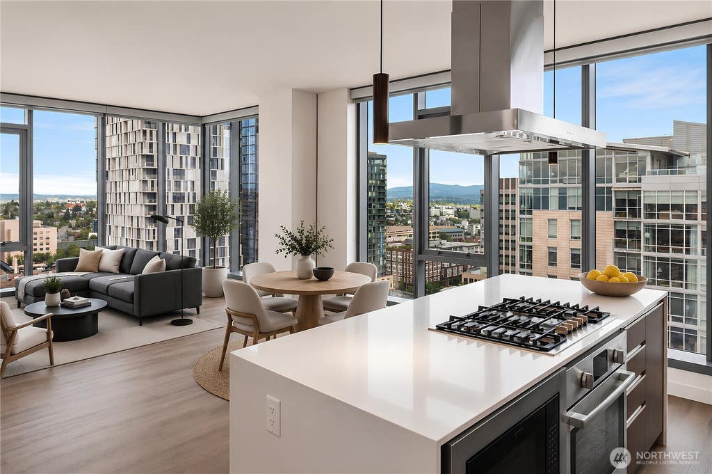 Photo of 800 Columbia Street #2906, Seattle, WA 98104 (MLS # 2570335)