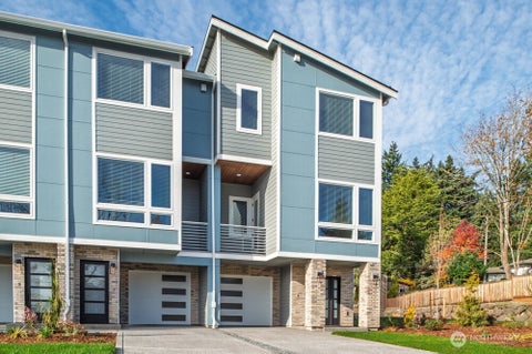 Photo of 12814 66th Avenue S, Seattle, WA 98178 (MLS # 2573853)