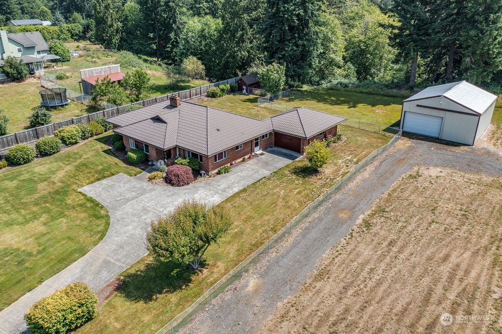 Photo of 5007 139th Avenue SE, Snohomish, WA 98290 (MLS # 2133182)