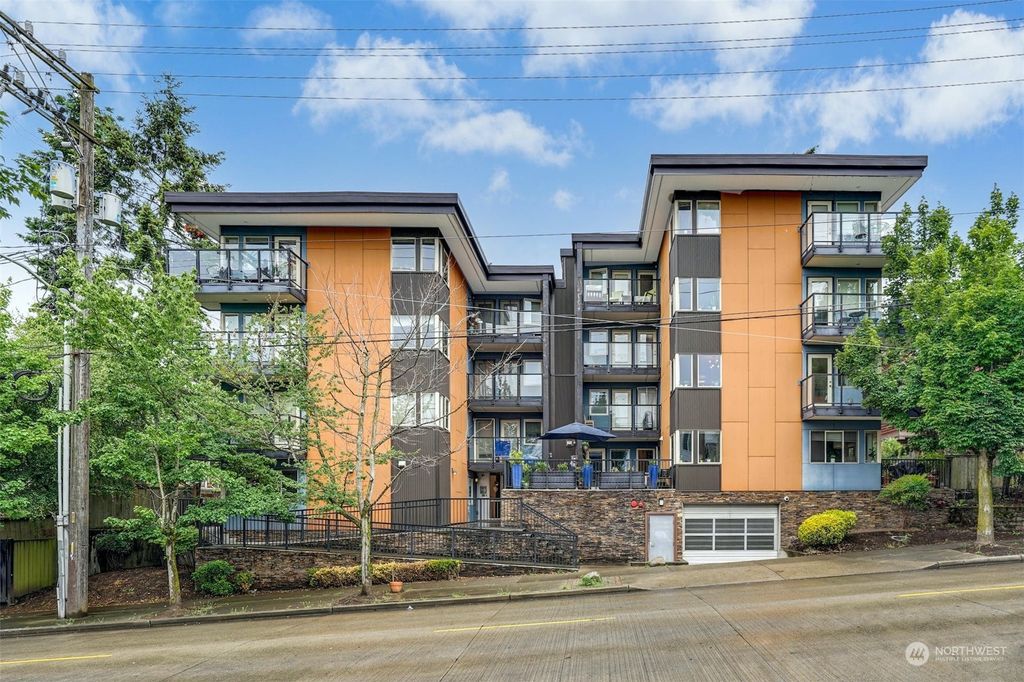 Photo of 120 NW 39th Street #303, Seattle, WA 98107 (MLS # 2208848)