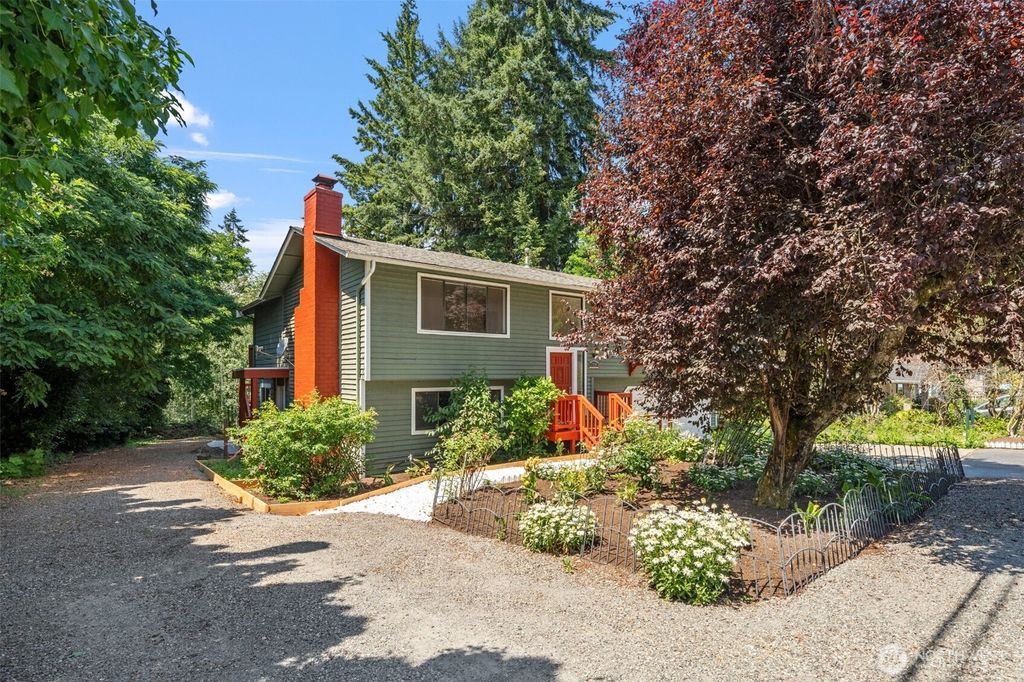 Photo of 7331 151st Avenue NE #B, Redmond, WA 98052 (MLS # 2492793)