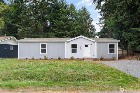 Photo of 7895 San Juan Avenue, Clinton, WA 98236 (MLS # 2451857)