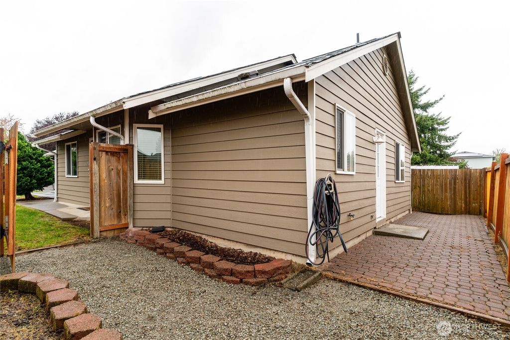 Photo of 2277 178th Place NE, Marysville, WA 98271 (MLS # 2443089)