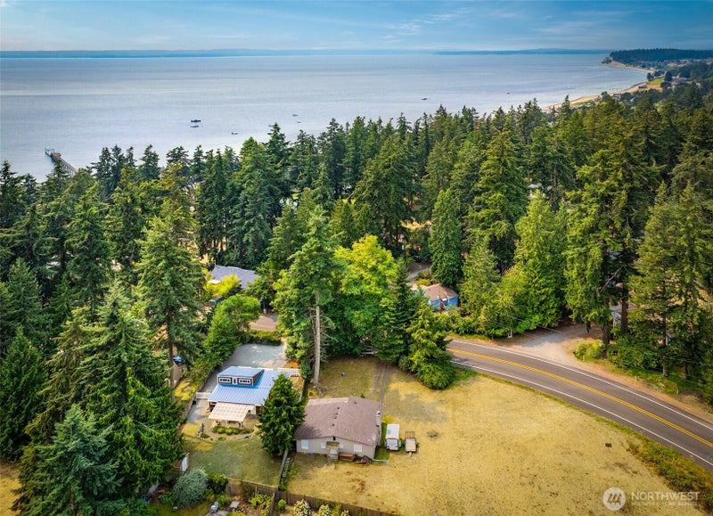 5905 Fish Road