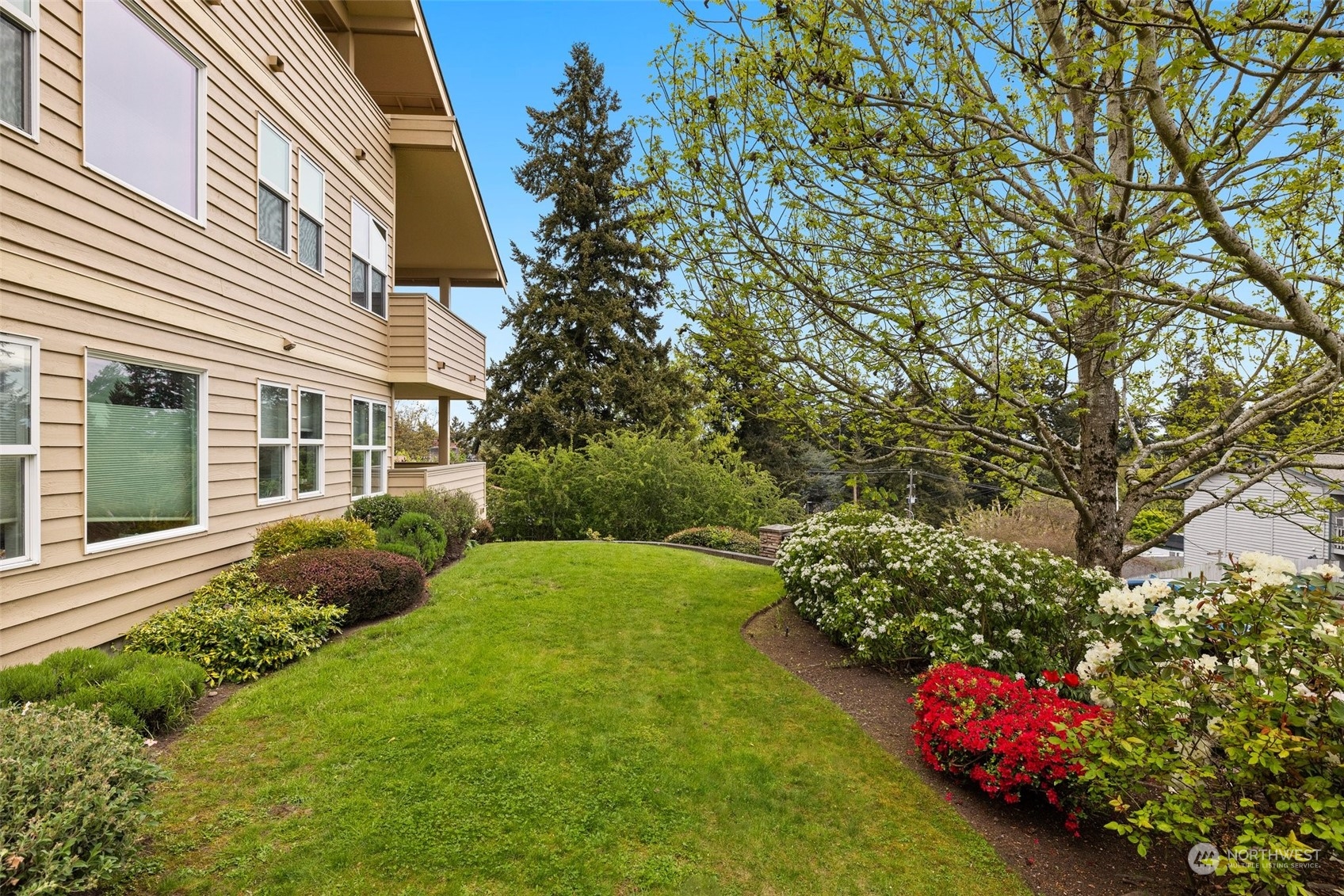 Burien, Washington 98166, United States, 2 Bedrooms Bedrooms, ,2 BathroomsBathrooms,Residential,Active,40973