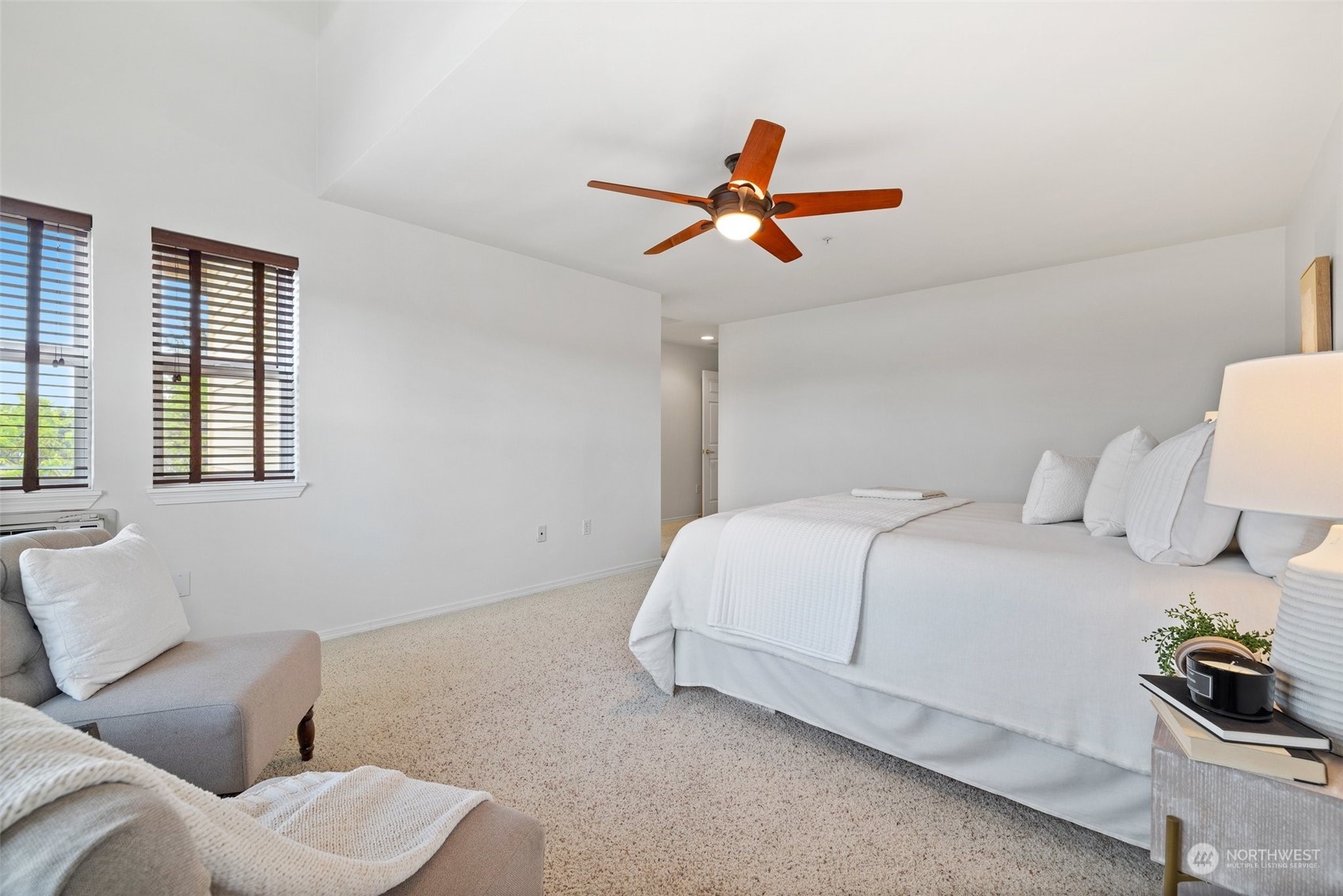 Burien, Washington 98166, United States, 2 Bedrooms Bedrooms, ,2 BathroomsBathrooms,Residential,Active,40973