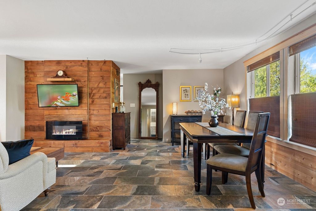 Photo of 700 Ford Avenue #17, Snohomish, WA 98290 (MLS # 2215849)