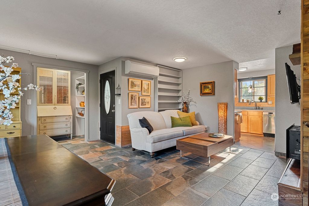 Photo of 700 Ford Avenue #17, Snohomish, WA 98290 (MLS # 2215849)