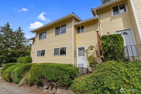 12024 101st Avenue NE E2 Kirkland WA 98034