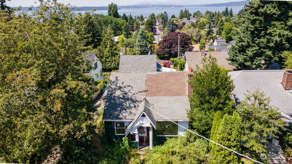 Photo of 5235 45th Avenue SW, Seattle, WA 98136 (MLS # 2147629)