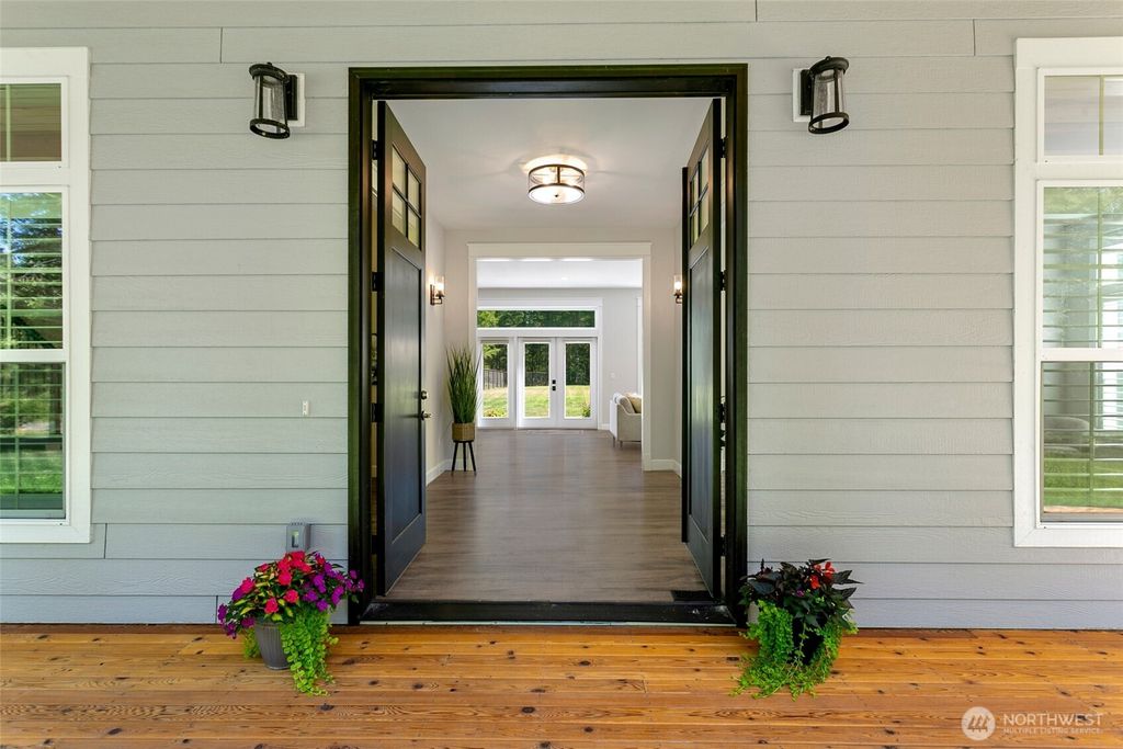 Photo of 30050 329th Place SE, Ravensdale, WA 98051 (MLS # 2405948)