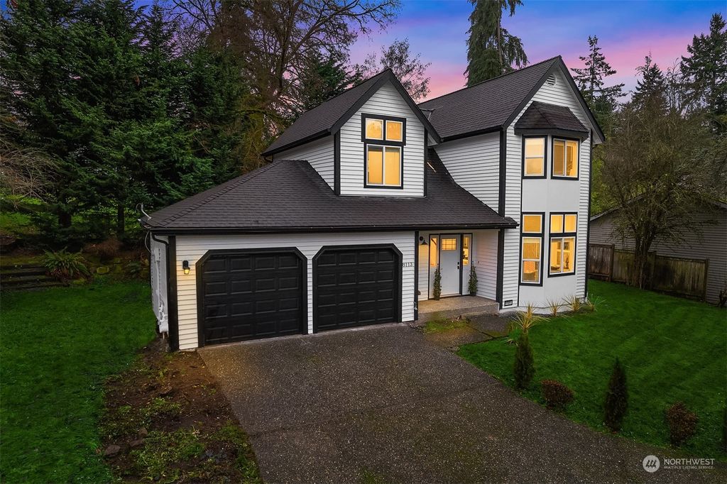 Photo of 8113 NE 158th Street, Kenmore, WA 98028 (MLS # 2188931)