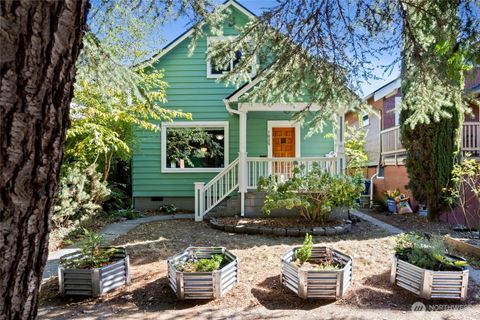 Photo of 1025 N Oakes Street, Tacoma, WA 98406 (MLS # 2434391)