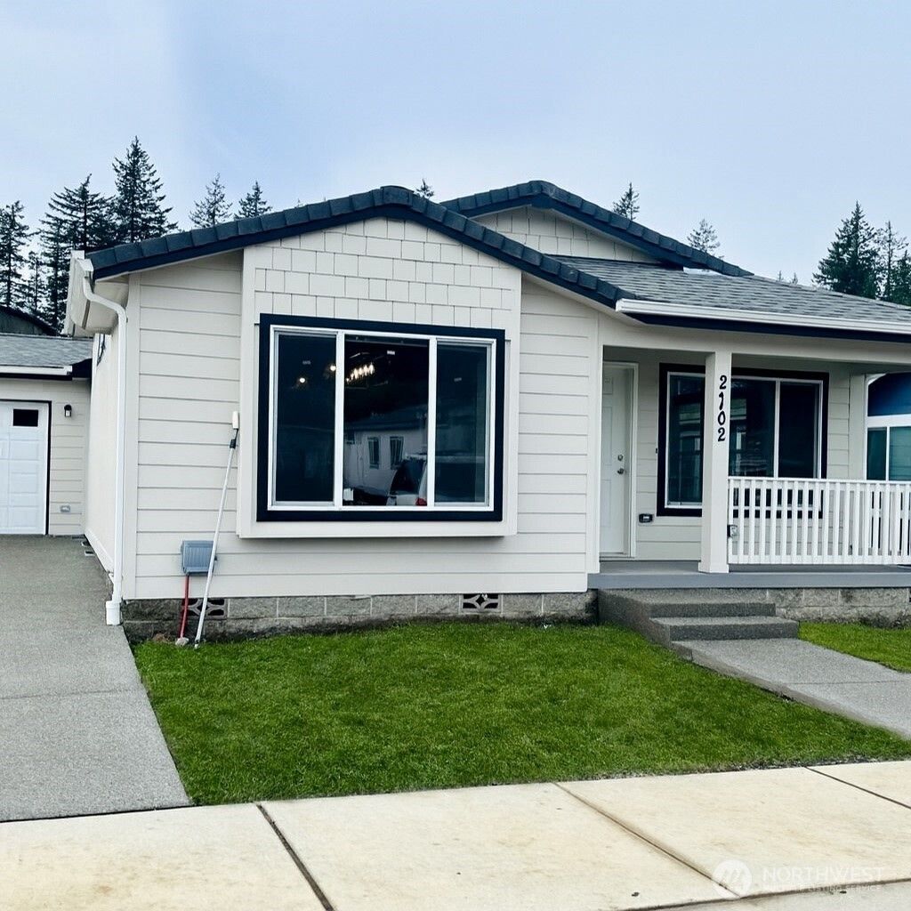 Photo of 2102 Glacier Street #55, Enumclaw, WA 98022 (MLS # 2461746)