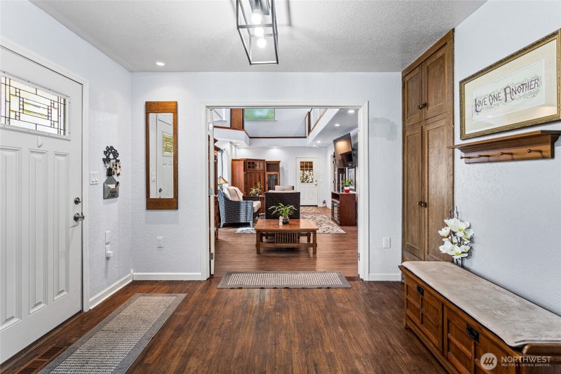 221 N Canyon Road