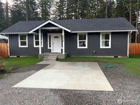 Photo of 8672 Bell Court, Maple Falls, WA 98266 (MLS # 2580730)