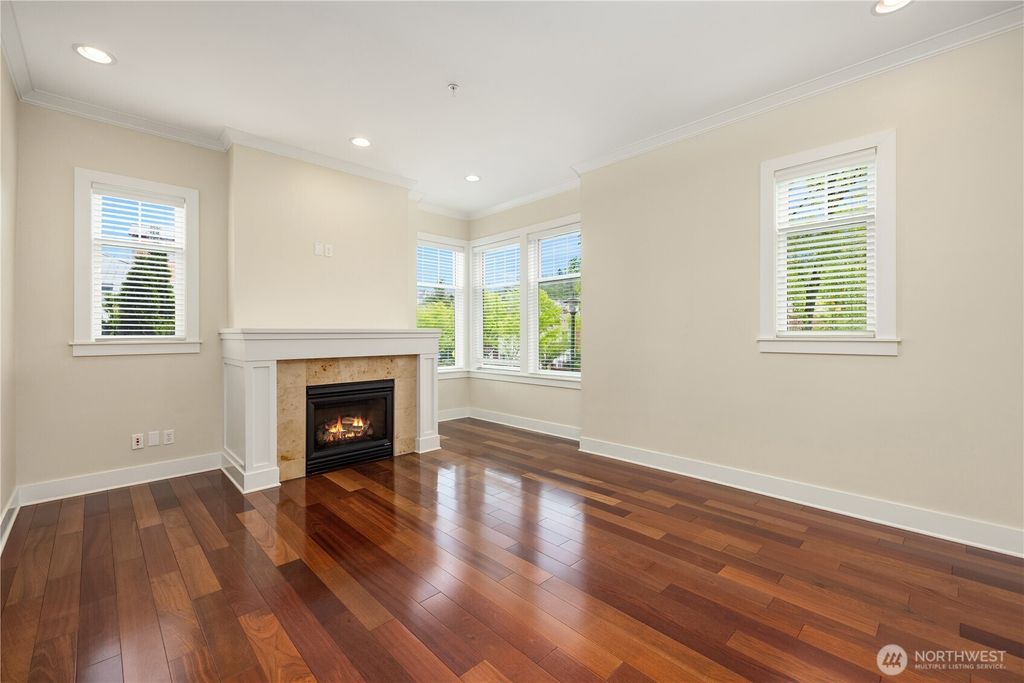 Photo of 1186 NE Park Drive NE, Issaquah, WA 98029 (MLS # 2526832)