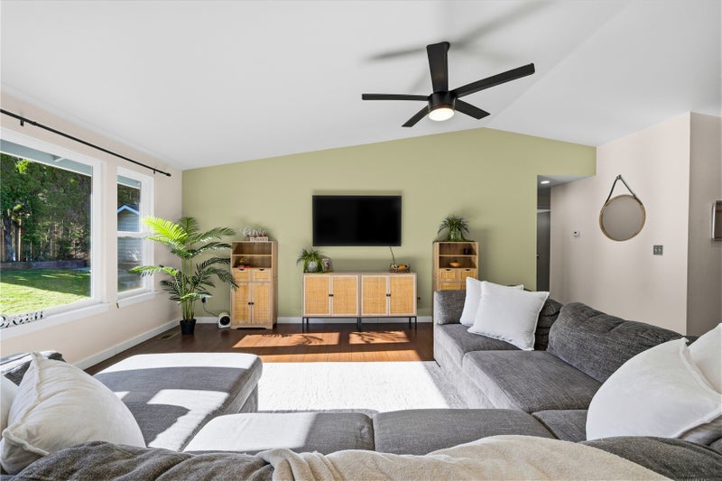 19041 SE 271st Place