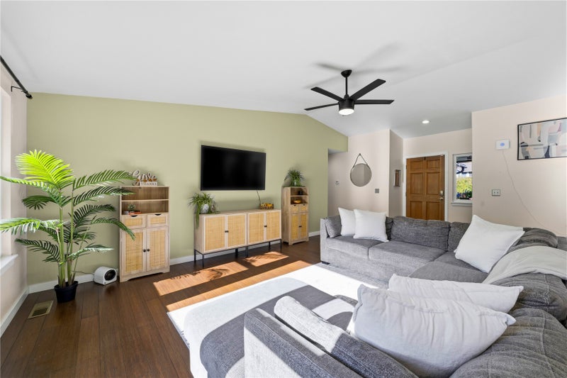 19041 SE 271st Place