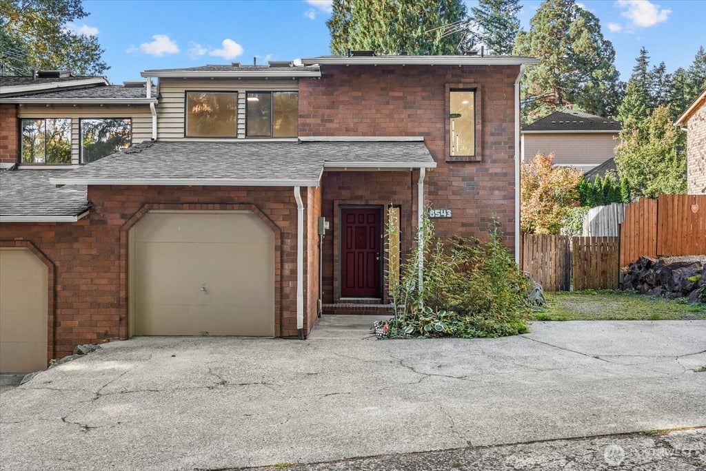 Photo of 8543 Avondale Road NE, Redmond, WA 98052 (MLS # 2592062)