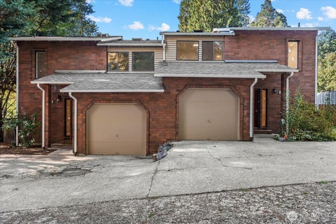 Photo of 8543 Avondale Road NE, Redmond, WA 98052 (MLS # 2592062)