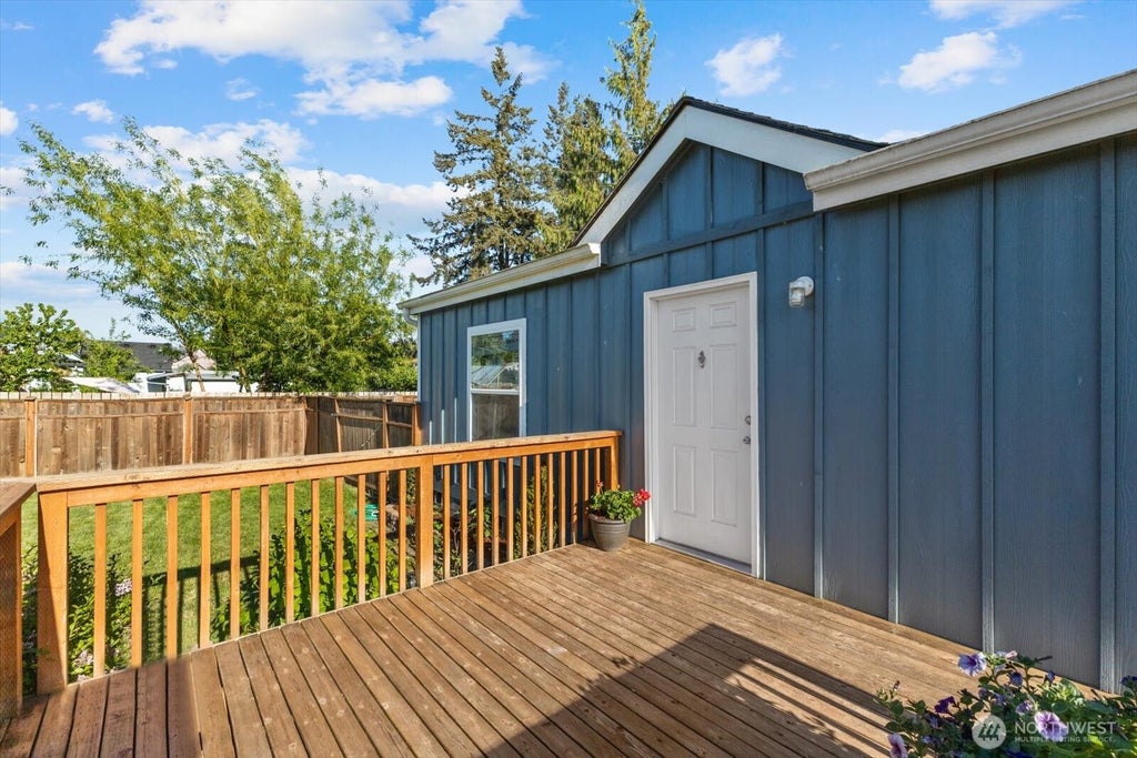 Photo of 1018 Cook Road, Sedro Woolley, WA 98284 (MLS # 2547253)