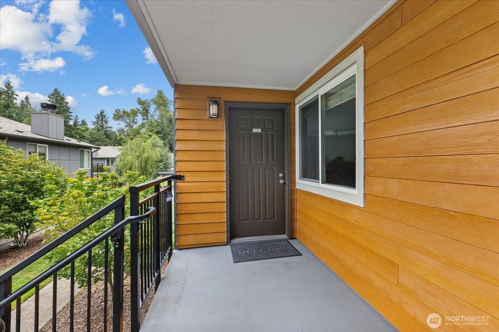 Photo of 10831 NE 147th Lane #R202, Bothell, WA 98011 (MLS # 2400432)