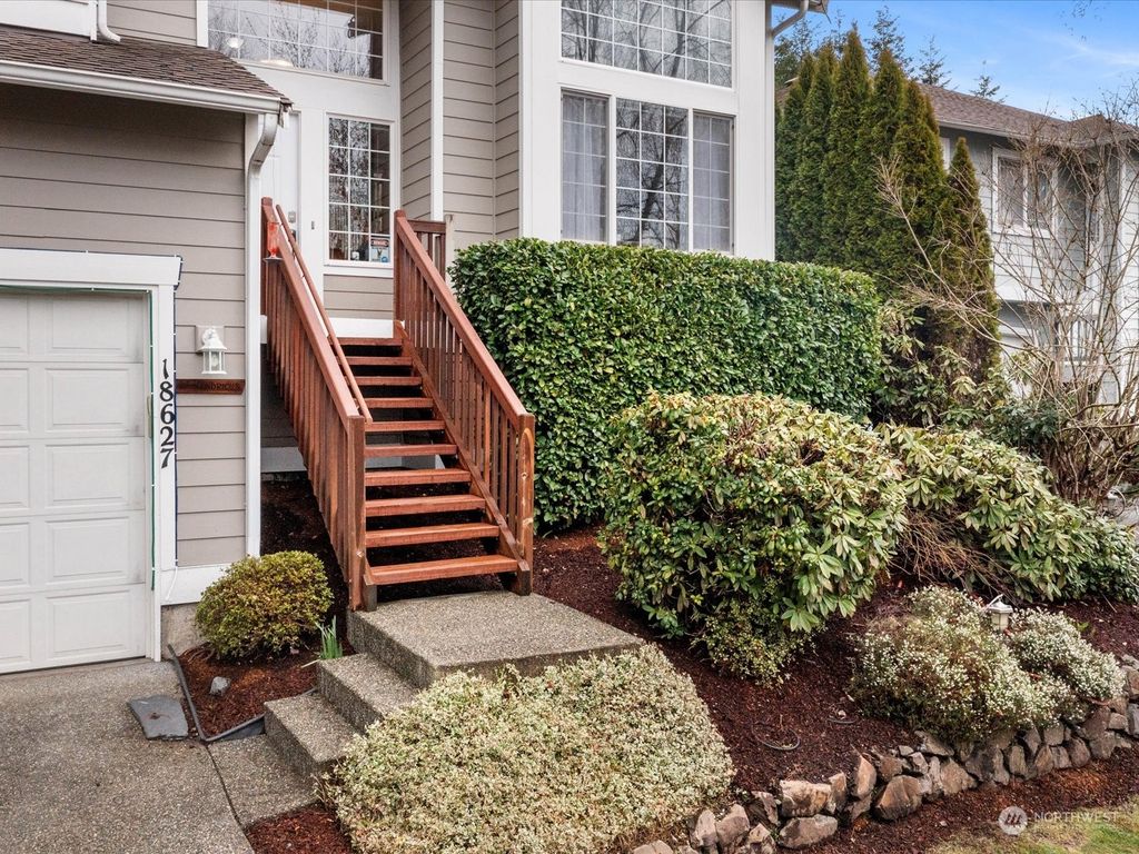 Photo of 18627 Rainier View Road, Monroe, WA 98272 (MLS # 2206121)