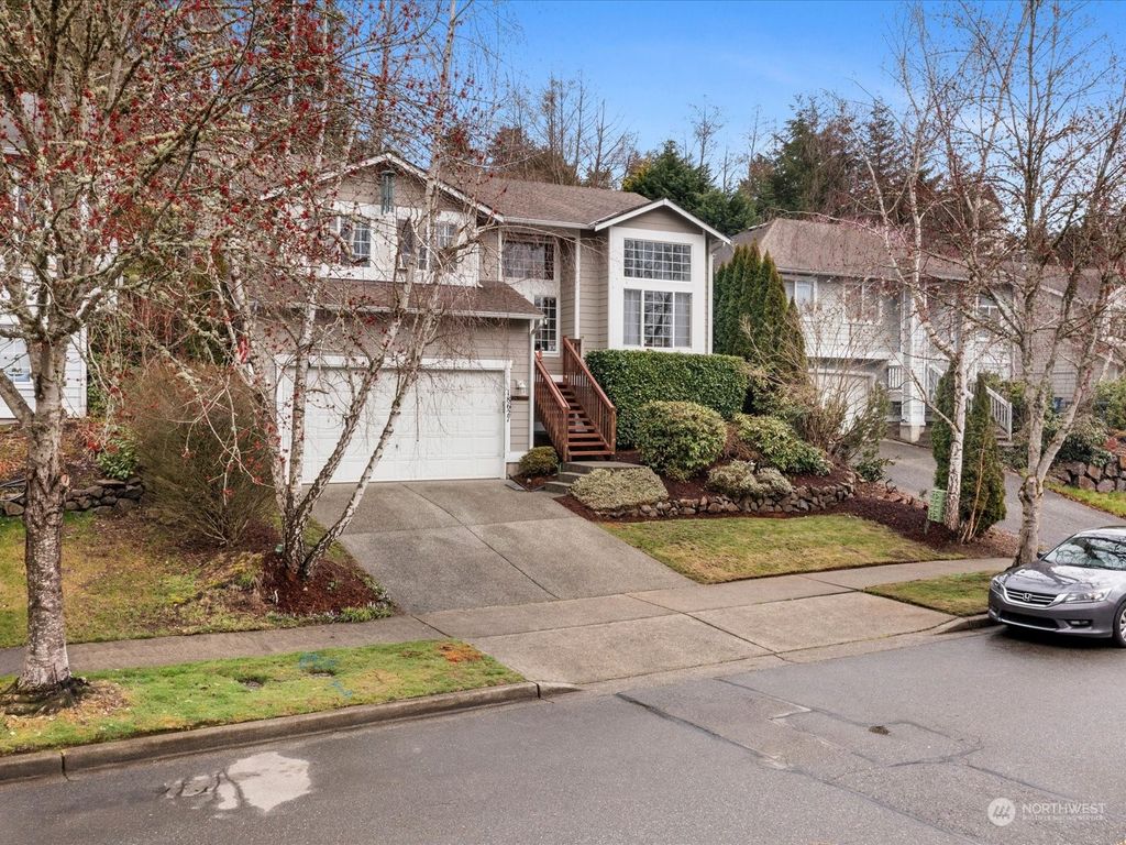 Photo of 18627 Rainier View Road, Monroe, WA 98272 (MLS # 2206121)