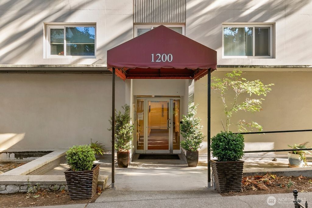 Photo of 1200 Boylston Avenue #602, Seattle, WA 98101 (MLS # 2445425)