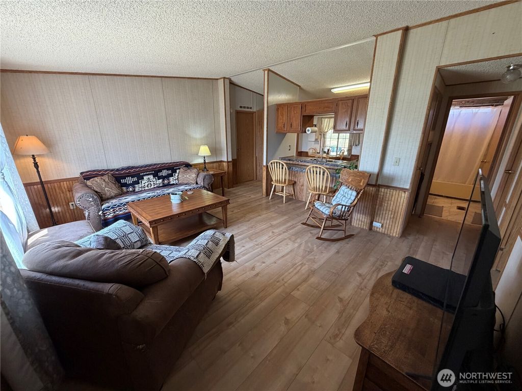 Photo of 731 Thomas Road, Ellensburg, WA 98926 (MLS # 2529860)