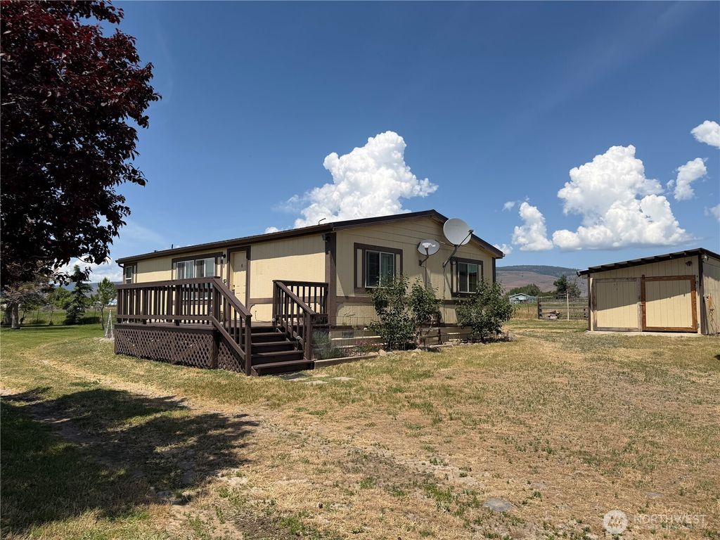 Photo of 731 Thomas Road, Ellensburg, WA 98926 (MLS # 2529860)