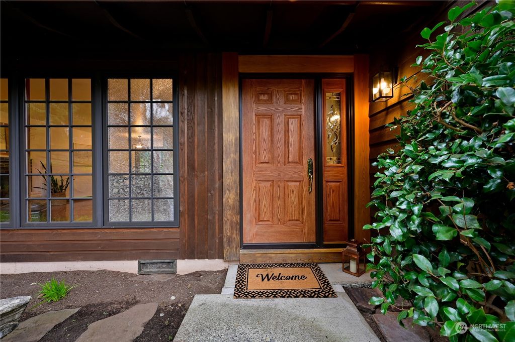 Photo of 12912 NE 30th Street, Bellevue, WA 98005 (MLS # 2210505)