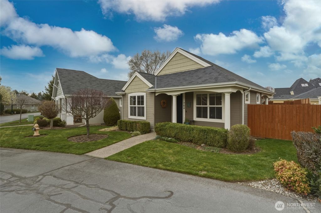 Photo of 764 SE Quail Run, College Place, WA 99324 (MLS # 2493389)