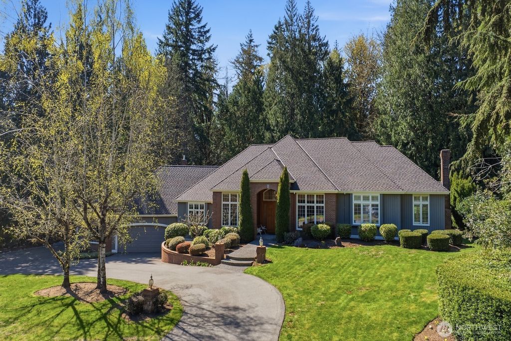 Photo of 14029 171st Lane NE, Woodinville, WA 98072 (MLS # 2505154)