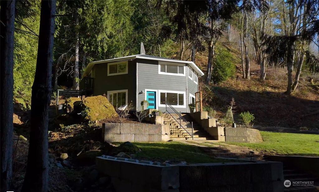 Photo of 27249 SE 156th Street, Issaquah, WA 98027 (MLS # 2311019)