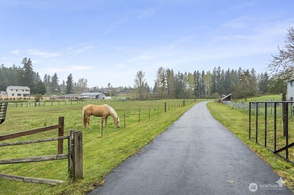 Photo of 18222 SE Wax Road, Covington, WA 98042 (MLS # 2503186)