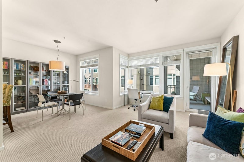 1900 Alaskan Way 410