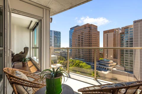 Photo of 10610 NE 9th Place #1603, Bellevue, WA 98004 (MLS # 2533529)