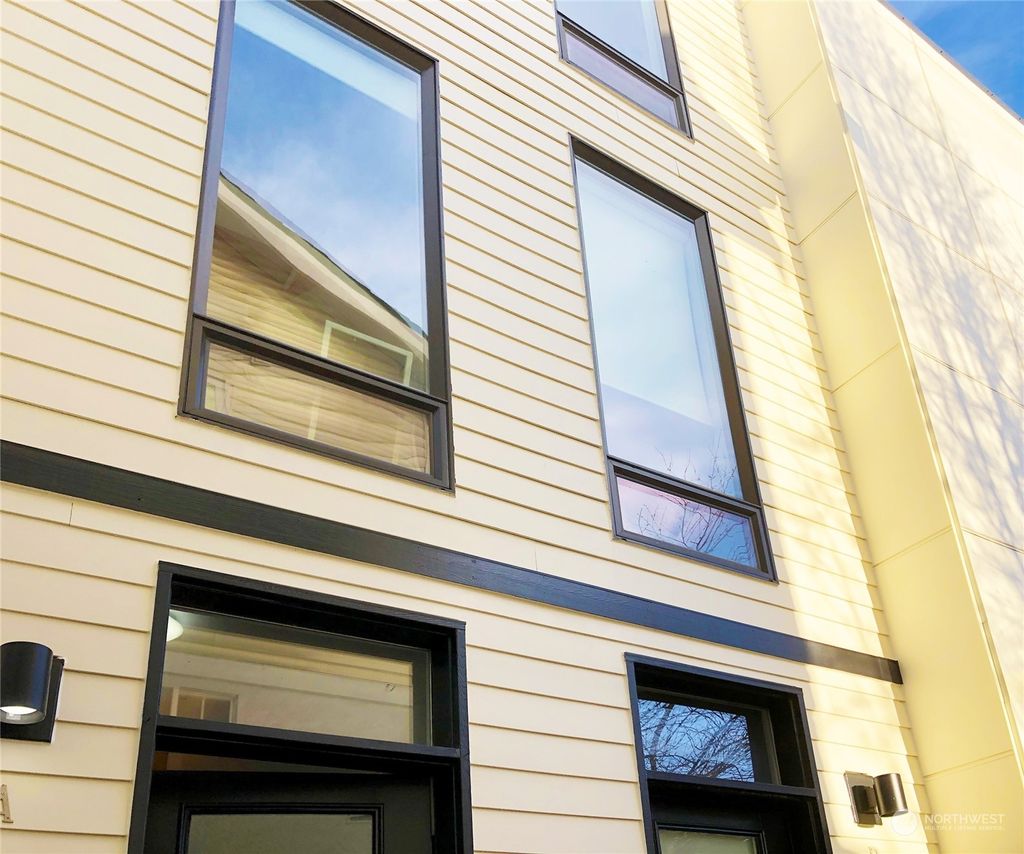 Photo of 3314 Claremont Avenue S #B, Seattle, WA 98144 (MLS # 2184237)