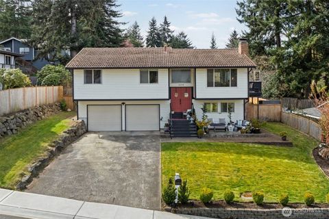 Photo of 32719 40th Avenue SW, Federal Way, WA 98023 (MLS # 2498364)