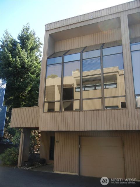Photo of 1415 N 200th Street #B1, Shoreline, WA 98133 (MLS # 2421785)