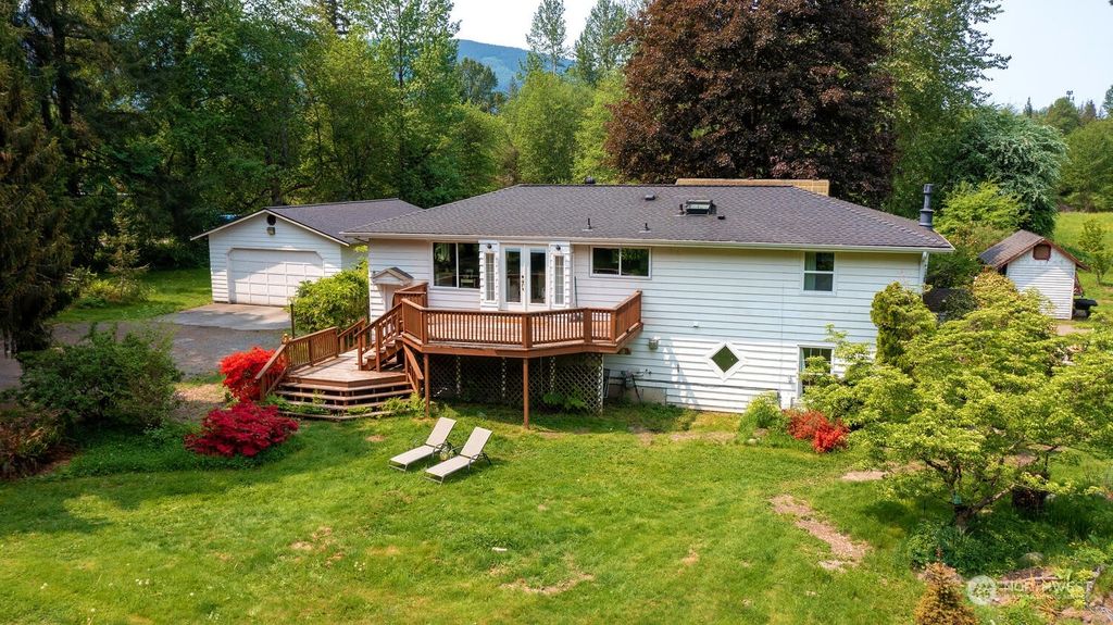 Photo of 10321 428th Avenue SE, North Bend, WA 98045 (MLS # 2070488)