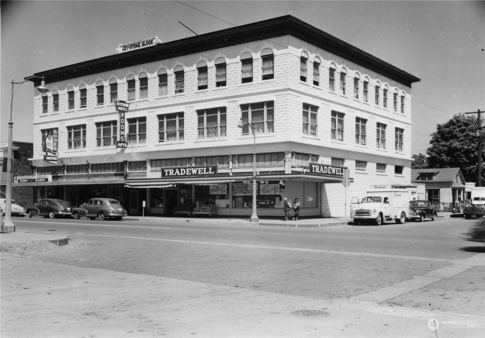 619 Commercial Avenue