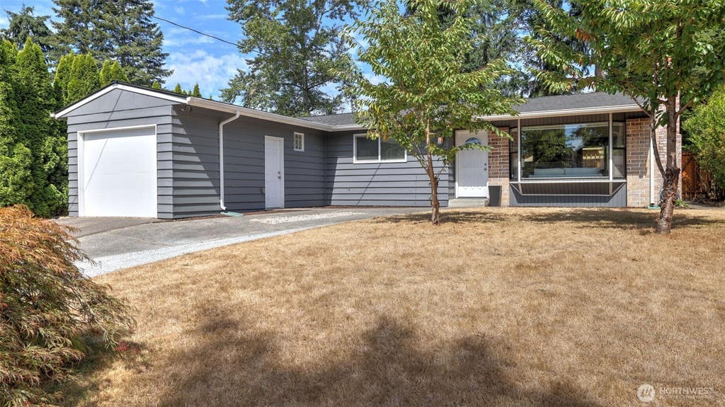 Photo of 1411 211th Place SW, Lynnwood, WA 98036 (MLS # 2571849)