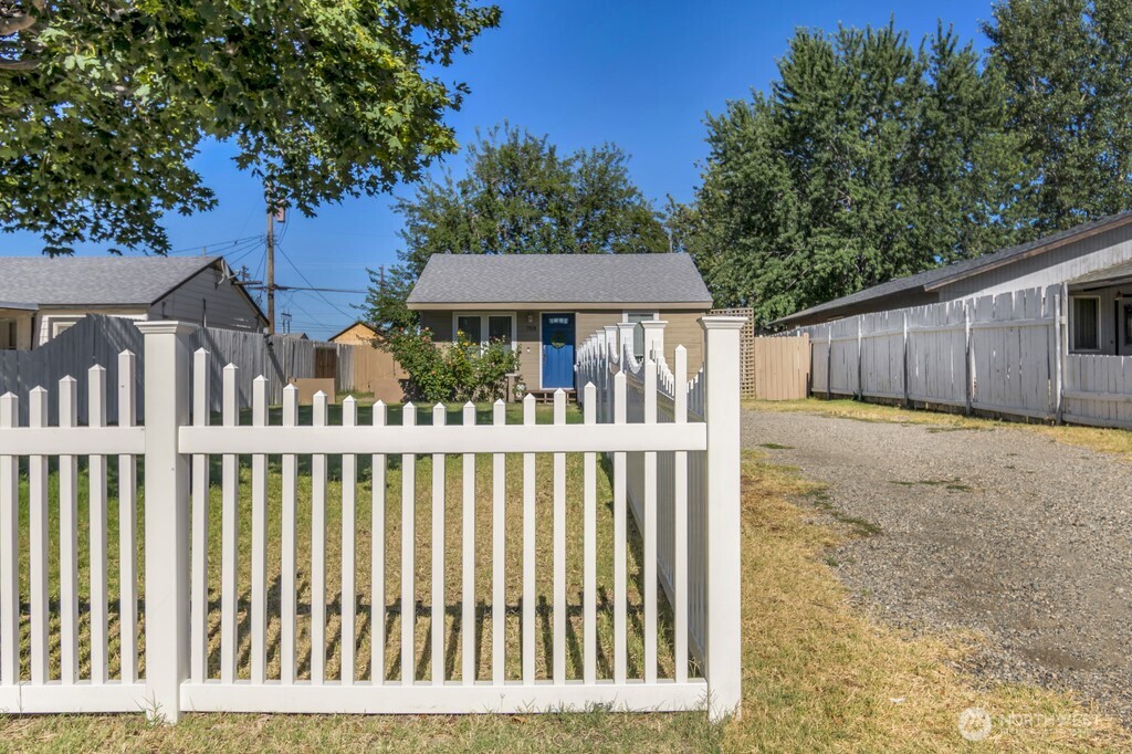 708 Sanford Avenue