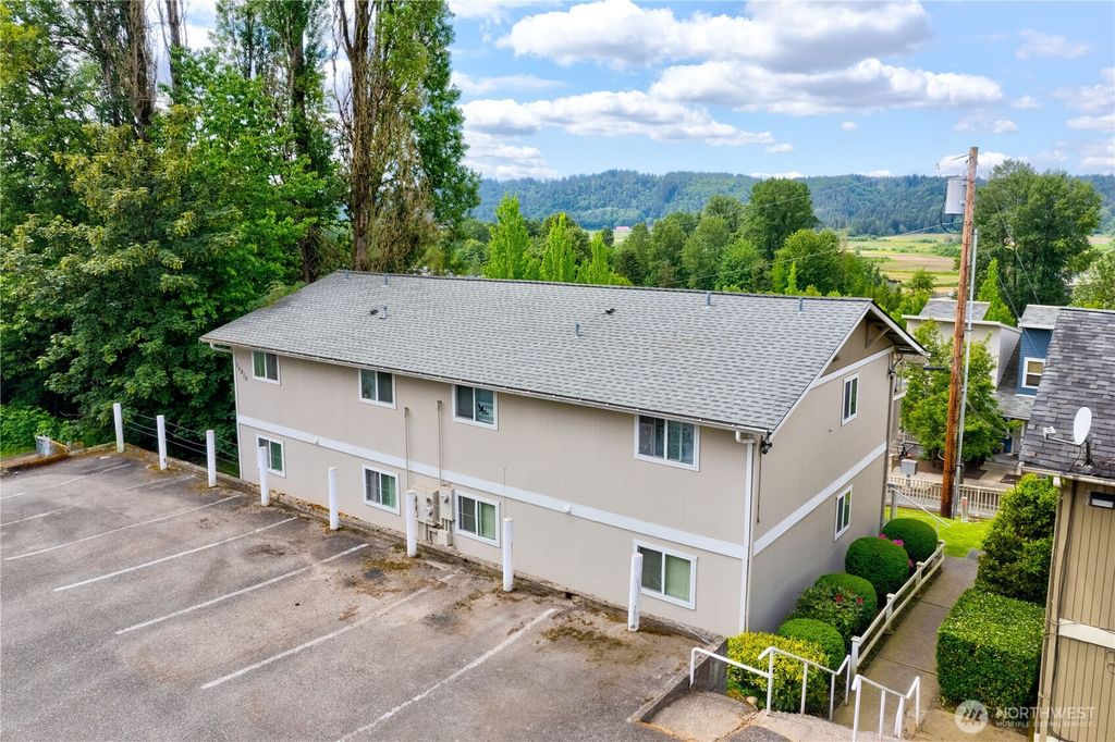 Photo of 15910 1st Avenue NE, Duvall, WA 98019 (MLS # 2340775)