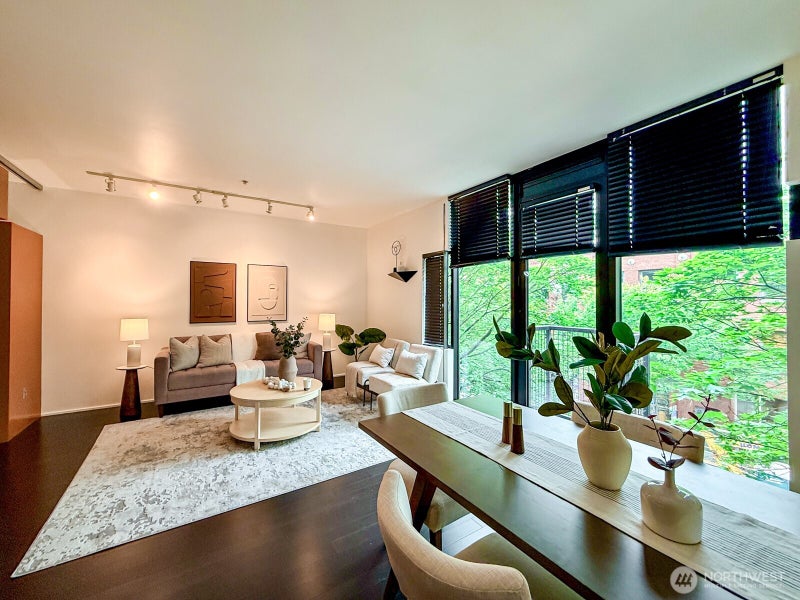 1111 E Pike Street 303