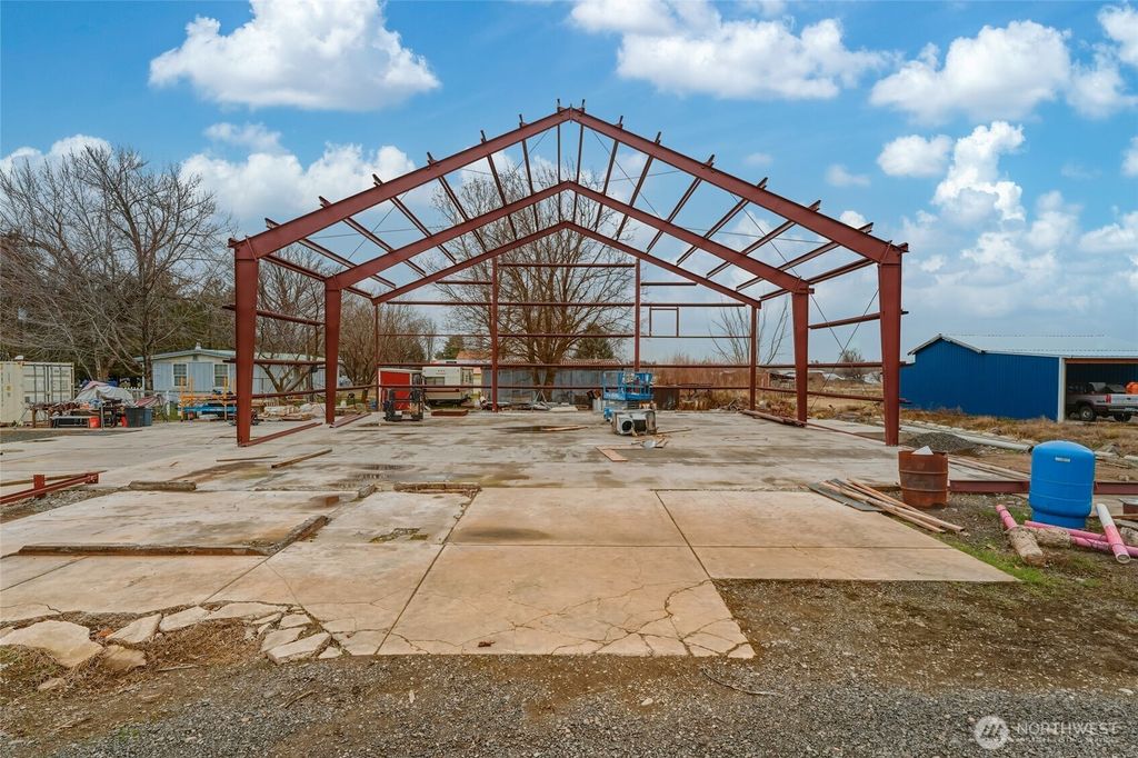 Photo of 85527 Highway 339, Milton-Freewater, OR 97862 (MLS # 2478226)